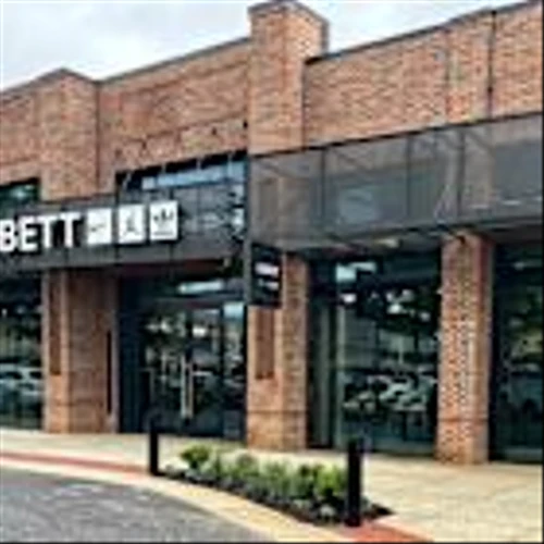Big Box Shoe Retailers Eye Convenience as Key to Customer Experience
