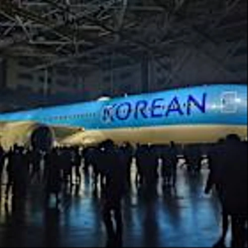 Korean Air makes airline's biggest-ever Boeing jet order amid Trump-Lee summit