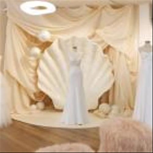 Lulus' First Bridal Boutique Opens Doors on Melrose Ave.