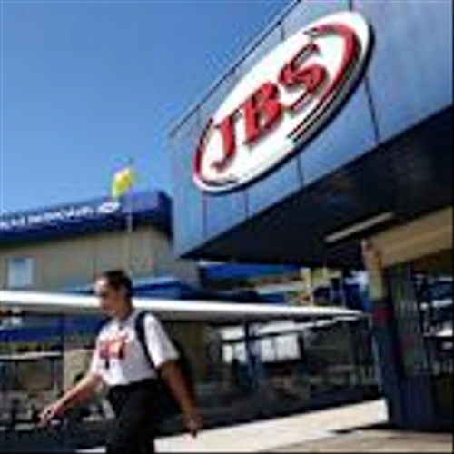 JBS sees US cattle cycle improving from late 2027