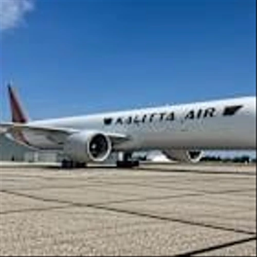 Kalitta Air prepares to fly first-ever converted 777 cargo jet