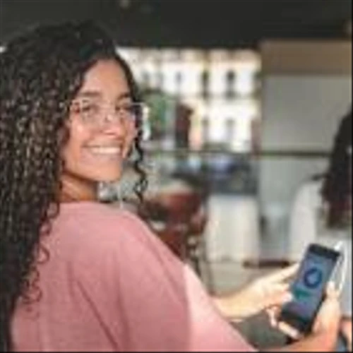 Better Fintech Stock: Robinhood vs. SoFi