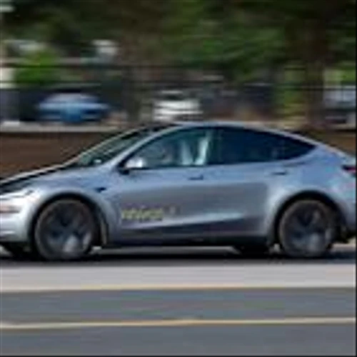 Tesla Shares Jump Most in Two Months on Robotaxi Rollout