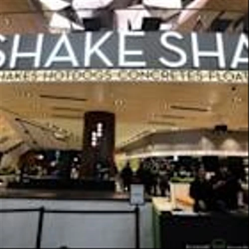 Can Shake Shack's Initiatives Outpace Industry Headwinds?