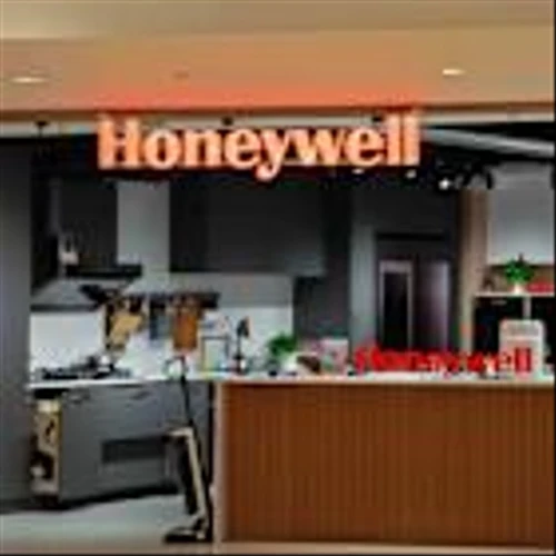 Honeywell Strikes Deal With Activist Investor Elliott, Adds Partner to Board