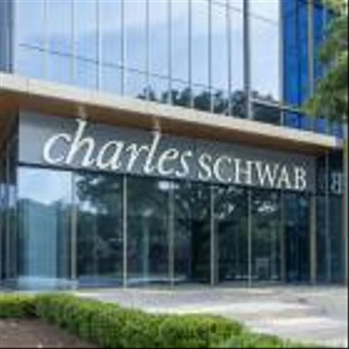 The banks best positioned to benefit from easing rates: Expert