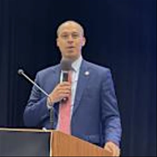 Democratic candidate faces bipartisan backlash over texts about shooting colleague