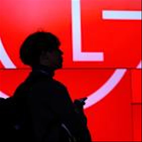 LG Electronics Expects First Quarterly Operating Loss in Nine Years