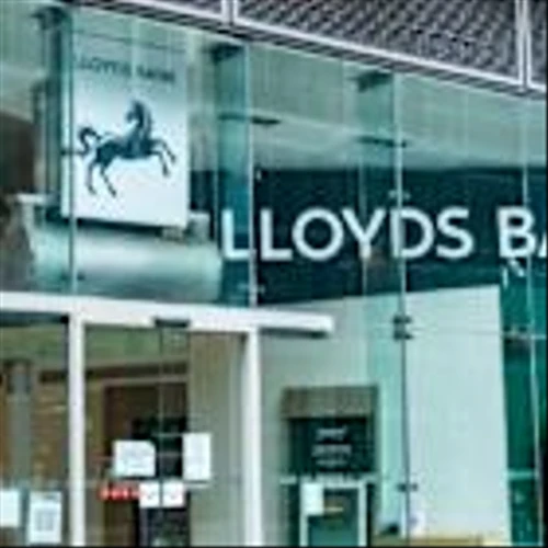 Schroders and Lloyds to end wealth management partnership-report