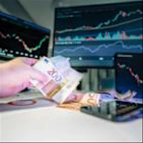 CoreWeave Stock Is Sliding Again -- Here's Why