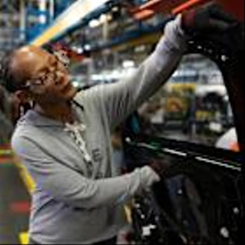 GM to invest $4 billion in 3 U.S. factories to build gasoline, electric vehicles