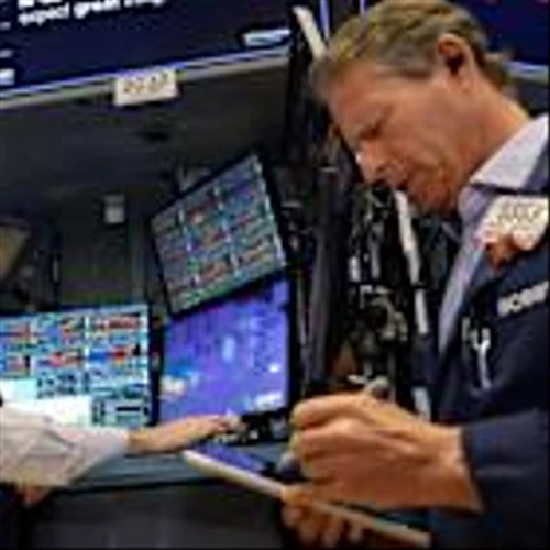 November stock moves, CME outage, bitcoin above $92K: 3 Things