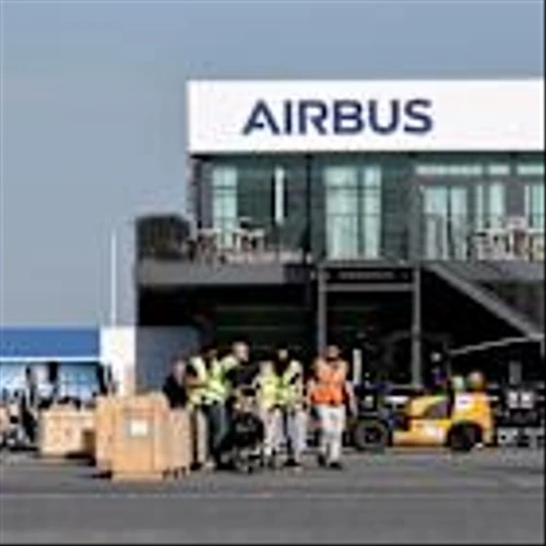 Airbus faces engine delays but reaffirms jet delivery targets
