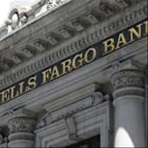 JPMorgan Flexes Revenue Muscle Again As Wells Fargo Battles NII Woes