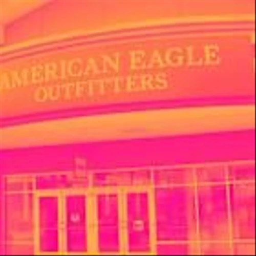 Apparel Retailer Stocks Q3 In Review: American Eagle (NYSE:AEO) Vs Peers