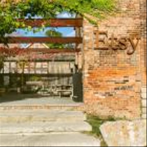 Etsy to sell music gear marketplace Reverb