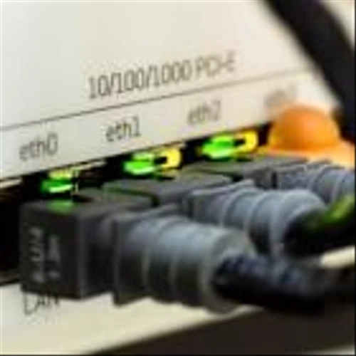 Super Micro Computer (NasdaqGS:SMCI) Powers Cologix AI Deployment With High-Performance Solutions