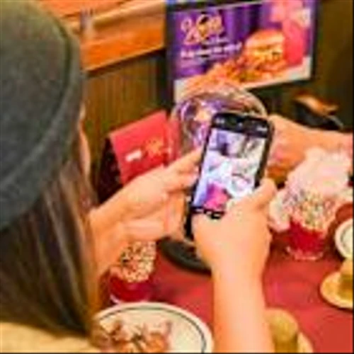 Restaurant Stocks Suffer as Consumer Sentiment Sours. These Companies Are a Bright Spot.
