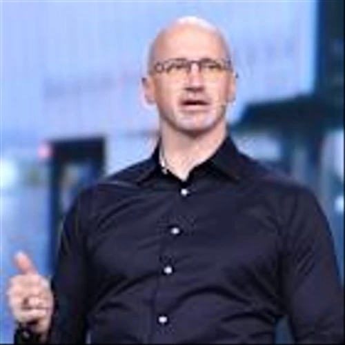 One of Elon Musk’s Old Enemies Joins the Race to Run GM