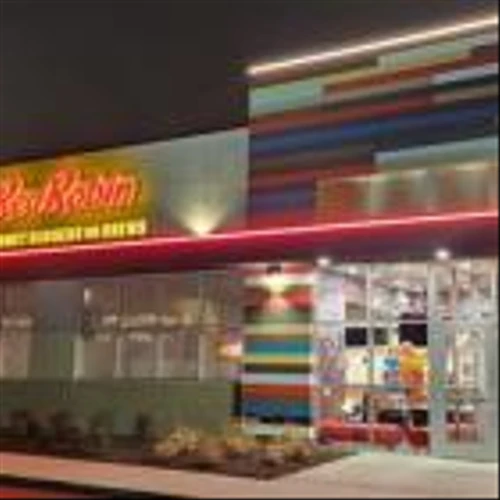 RED ROBIN UNLEASHES FAMOUS GOURMET BURGERS, BREWS AND FUN AT NEWEST LOCATION IN ROSSFORD, OHIO