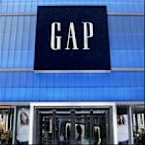 Gap shares surge after Q4 beat, slow growth expected in 2025