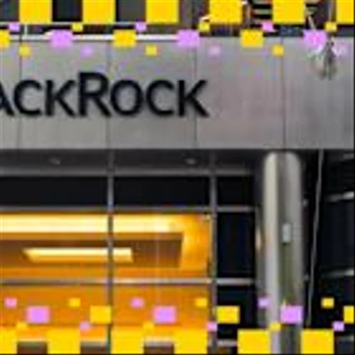 BlackRock’s Bitcoin ETF: Bearish Sentiment in IBIT Stays Strong for Two Straight Months