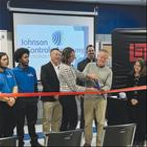 Lincoln Tech, Johnson Controls Celebrate First Graduating Class from JCI Academy at Denver Campus