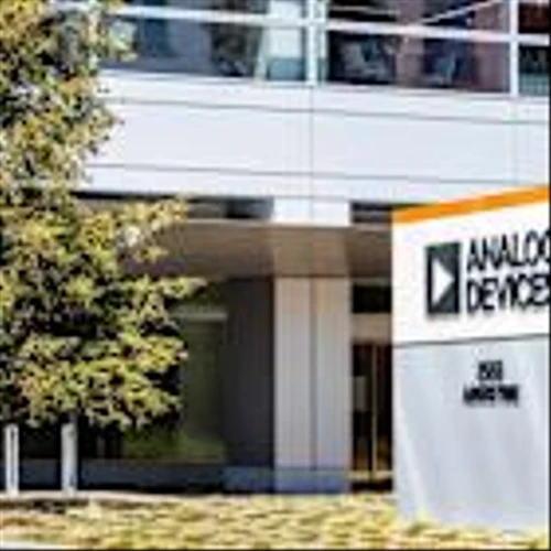 Are Wall Street Analysts Predicting Analog Devices Stock Will Climb or Sink?