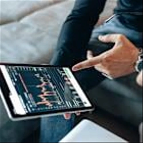 Can Akamai (AKAM) Regain Growth and Investor Confidence with New Offerings?