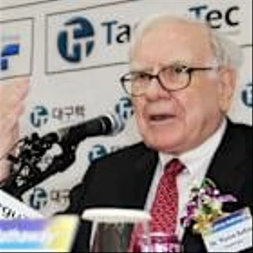 Warren Buffett Sells Stocks in His Final Quarter as Berkshire Hathaway CEO: Should You Follow Suit?