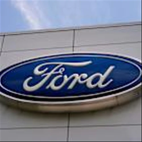 Ford recalls more than 355,000 pickup trucks over instrument display failure on the dashboard