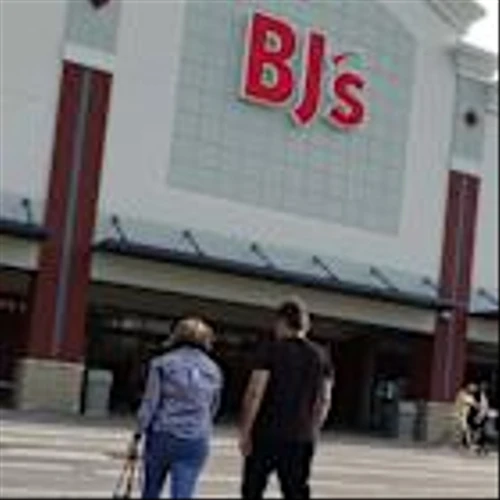 BJ’s Wholesale Club is willing to sacrifice margin for digital convenience