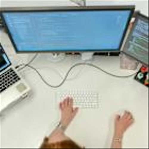 Snowflake (SNOW): William Blair Reiterates Buy on Strengthening Competitive Edge After Product Enhancements