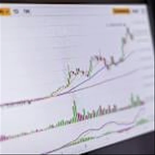 Jim Cramer Bullish on Dollar General Unless “Oil Makes a Quick Run to $120”