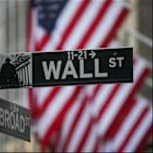 Wall Street Pros Race to Lift S&P 500 Targets After Record Rally