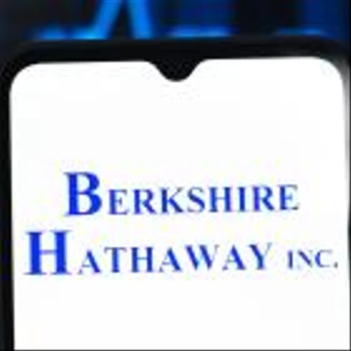 Berkshire Hathaway: What Warren Buffett is buying and selling
