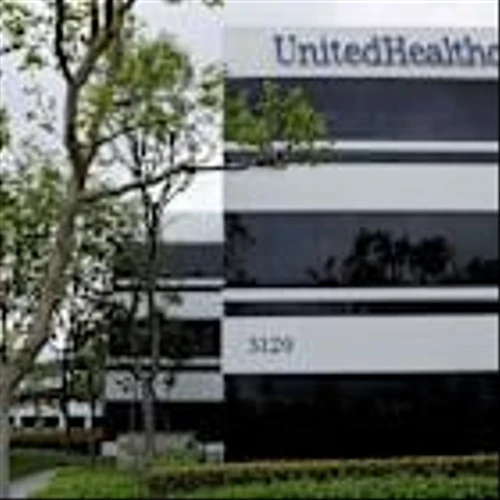 UnitedHealth stock falls as Medicare blow blots out upbeat 2026 profit forecast