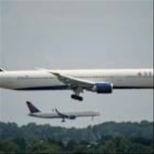 Delta Air Sells $2 Billion of Bonds to Repay Pandemic Loan