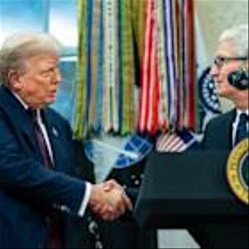 Trump Eyes 100% Chips Tariff, Exempting Firms That Invest in US