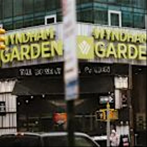 Hilton, Marriott, and Hyatt Are Near Record Highs. These 2 Hotel Stocks Are Better Buys.