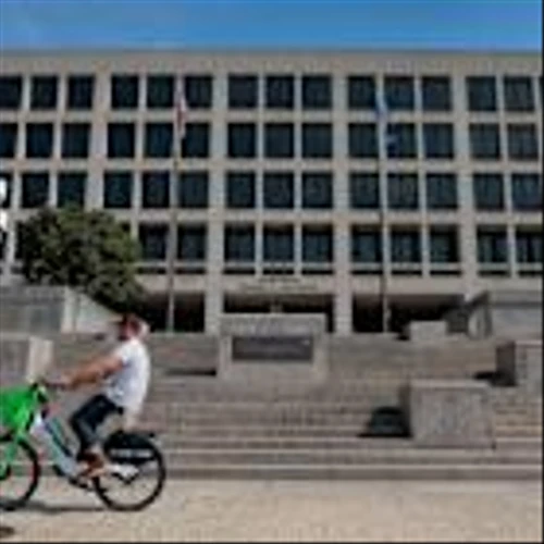 Government shutdown delays jobs report. What data economists are tracking instead