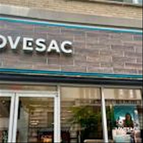 Lovesac taps Crocs veteran as first chief brand and marketing officer