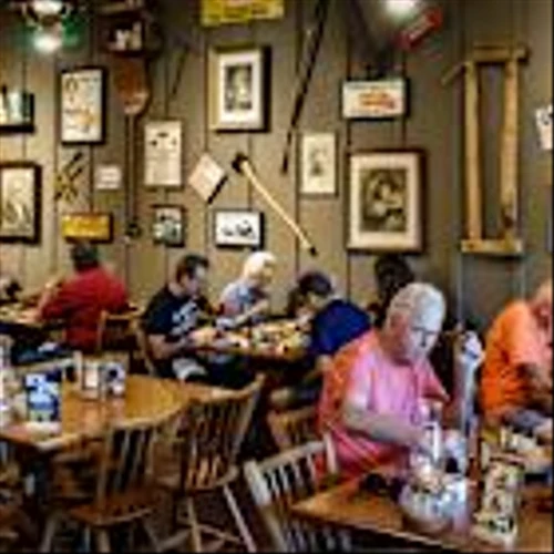 Cracker Barrel bets that new food can win back customers