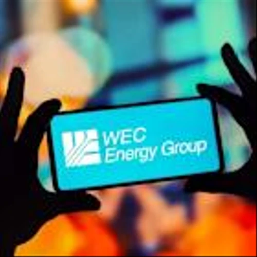 Is WEC Energy Stock Underperforming the S&P 500?