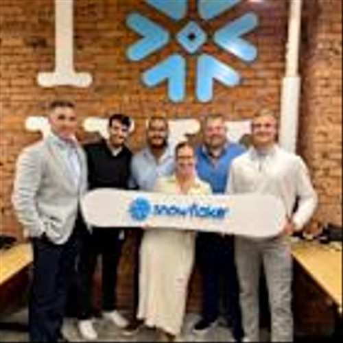 MaxIQ Improves Forecast Accuracy and Revenue Execution Across Global Teams for Snowflake
