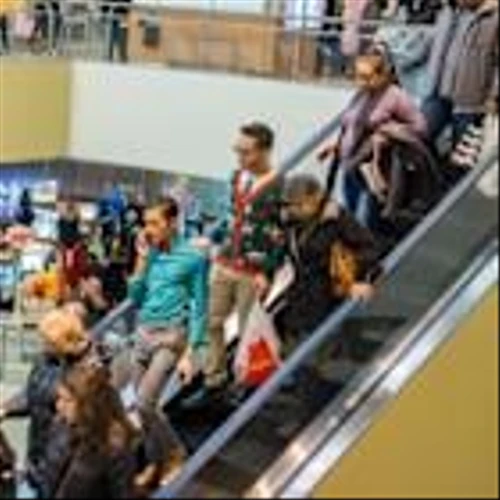 Macerich Stock Gains 18.1% in 6 Months: Will the Trend Last?