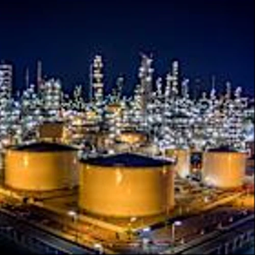 Marathon Petroleum vs Phillips 66: Which Refining Giant Wins as Energy Sector Dominates 2026?