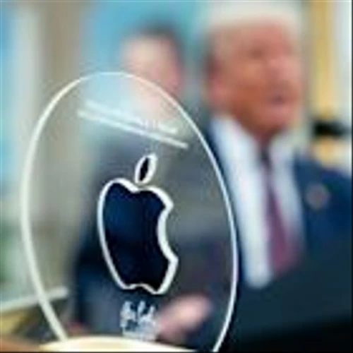 Apple Expands 18-Year-Old iPhone Glass Deal in Bid to Avoid Trump Tariffs