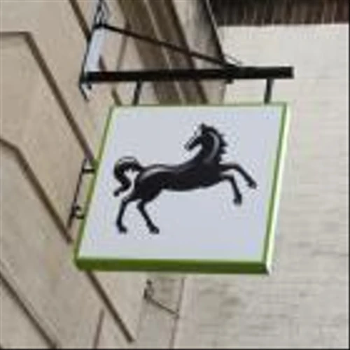 Lloyds CEO warns motor finance ruling threatens UK economy