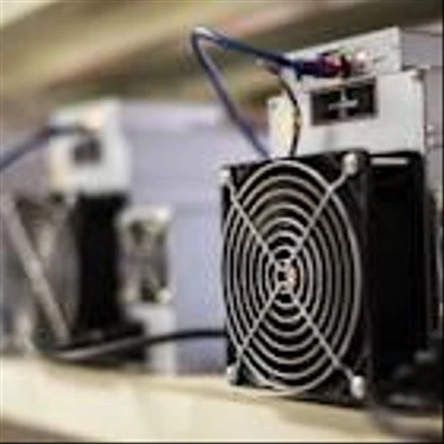Hut 8 Doubles Bitcoin-Backed Loan With Coinbase to $130M, Locks in Lower Rate
